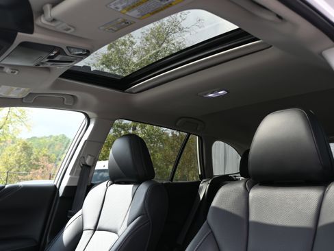 Certified 2025 Subaru Outback Limited XT image 16