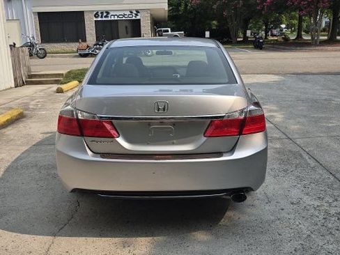 Used 2014 Honda Accord EX image 4