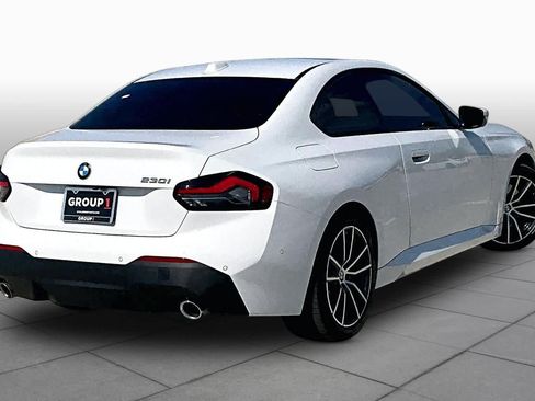Used 2024 BMW 230i Coupe w/ Premium Package RWD image 11