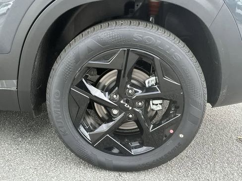 New 2026 Kia Seltos EX image 11