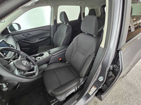 Used 2024 Nissan Rogue S FWD image 21