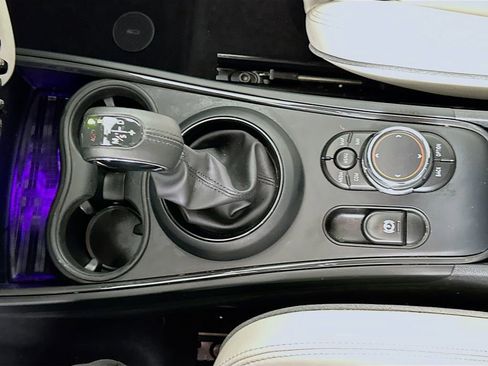 Used 2018 MINI Cooper Countryman SE w/ Premium Package image 17