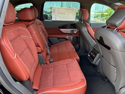 New 2025 Lincoln Nautilus Black Label image 22