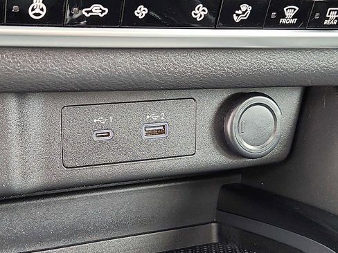 Used 2022 Nissan Rogue SV w/ SV Premium Package image 25