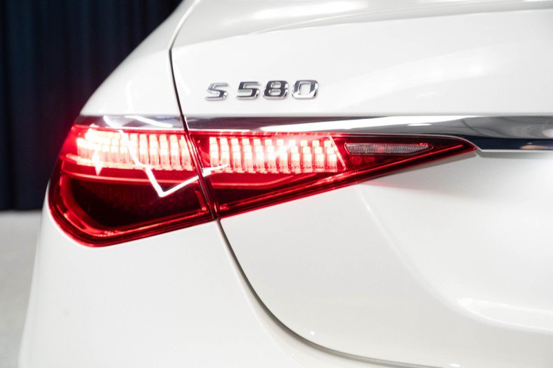 Used 2023 Mercedes-Benz S 580 4MATIC Sedan image 9