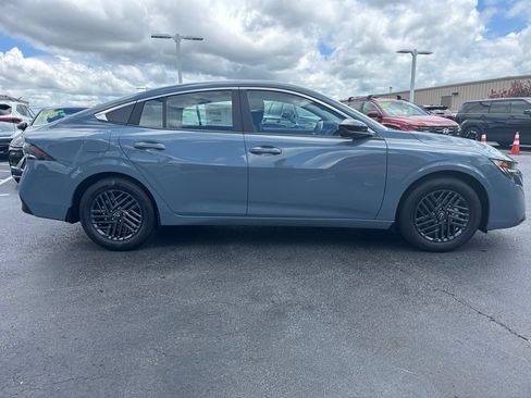 New 2026 Nissan Sentra SV w/ SV Convenience Package FWD image 6