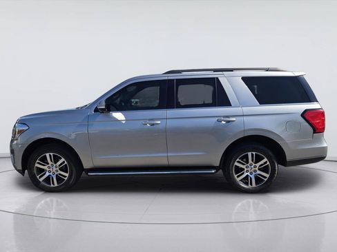 Used 2022 Ford Expedition XLT RWD image 5