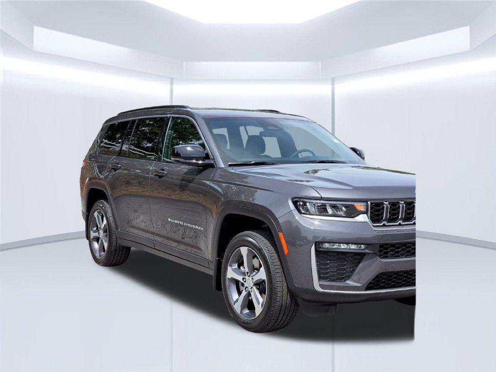 New 2026 Jeep Grand Cherokee L Limited w/ Trailer Tow Package AWD/4WD image 39