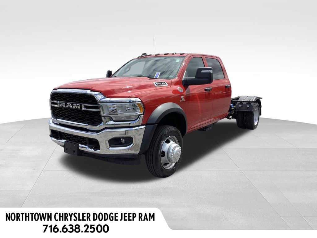 Used 2024 RAM 5500 Tradesman w/ Chrome Appearance Group AWD/4WD image 1