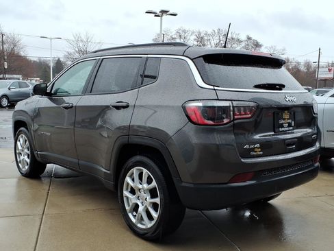 Used 2023 Jeep Compass Latitude image 9