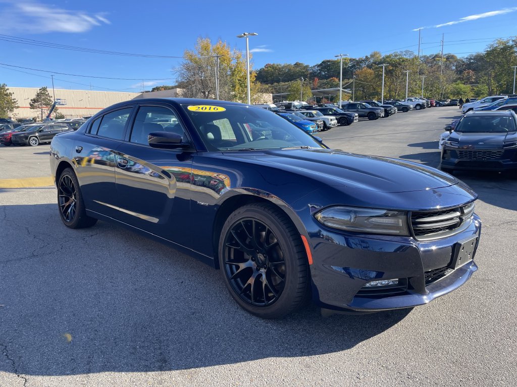 Used 2016 Dodge Charger R/T RWD image 7