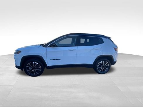 Used 2024 Jeep Compass Limited image 8