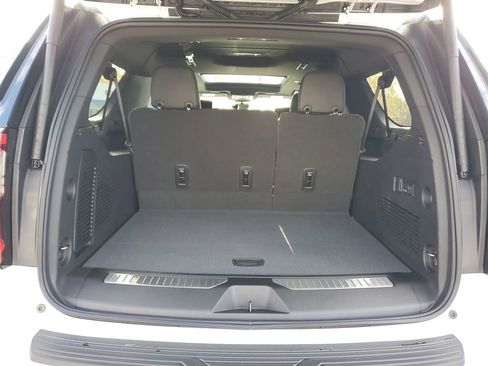 New 2026 GMC Yukon XL Denali w/ Denali Reserve Package image 8