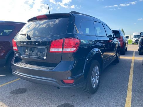 Used 2019 Dodge Journey SE FWD image 8