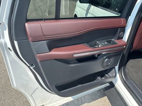 Used 2024 Ford Expedition Max Limited AWD/4WD image 76