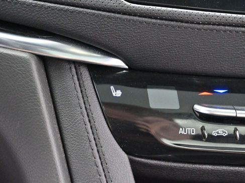 Certified 2025 Cadillac XT5 Premium Luxury AWD/4WD image 27