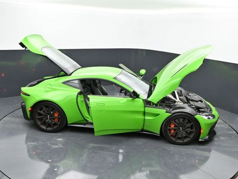 Used 2020 Aston Martin V8 Vantage Coupe image 54
