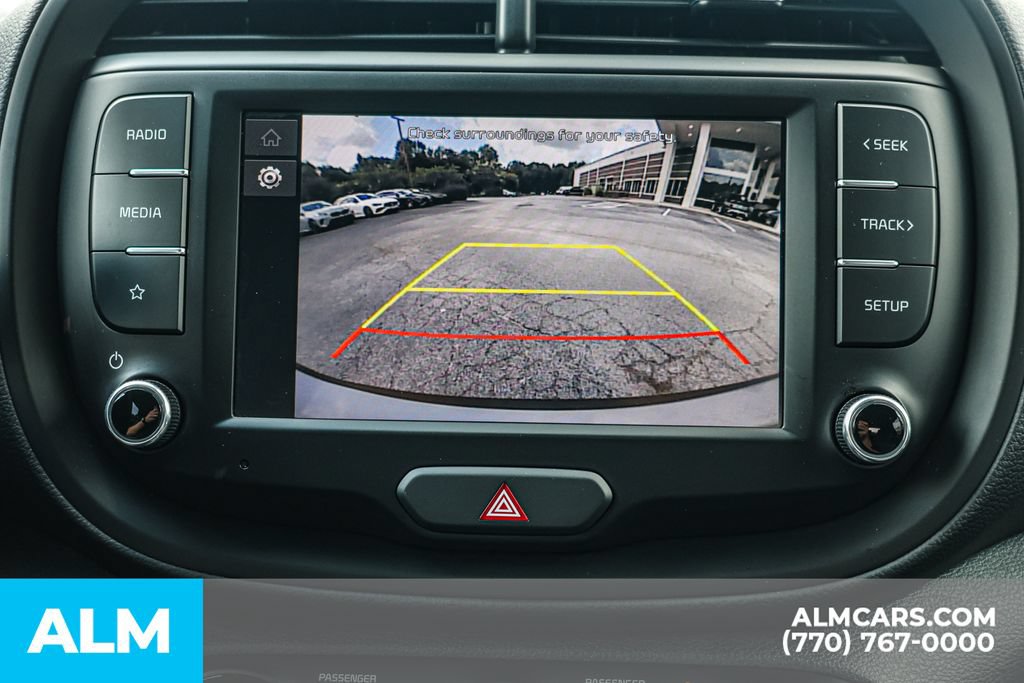 Used 2025 Kia Soul LX w/ LX Technology Package FWD image 35