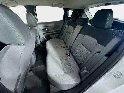 Used 2026 Nissan Kicks SV FWD image 21
