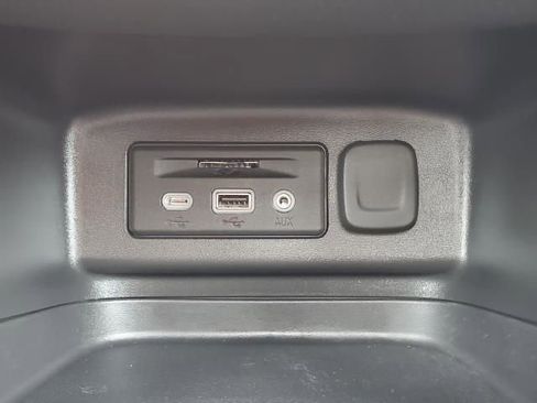 Certified 2023 Chevrolet Equinox LT image 29