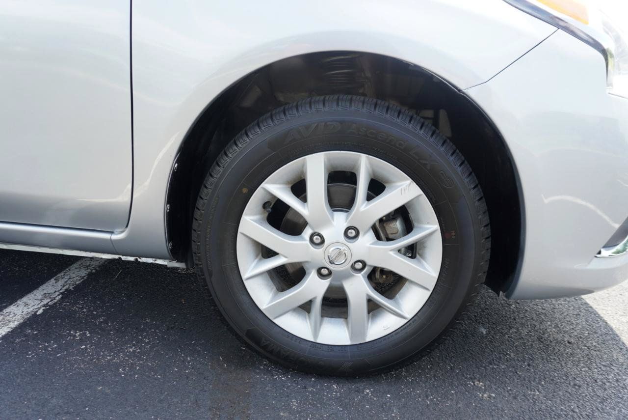 Used 2017 Nissan Versa SV w/ SV Special Edition Package FWD image 38