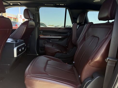 Used 2024 Ford Expedition Max Limited image 30