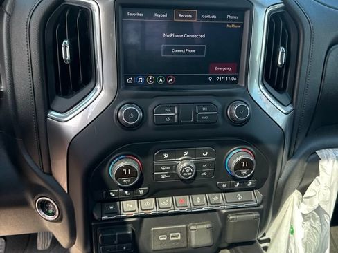 Used 2019 Chevrolet Silverado 1500 LTZ w/ LTZ Premium Package AWD/4WD image 12