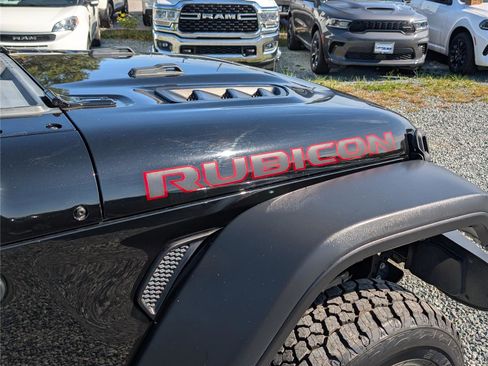 Used 2021 Jeep Gladiator Rubicon image 9