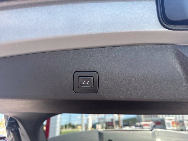 Used 2024 Buick Encore GX Sport Touring w/ Advanced Technology Package FWD image 19