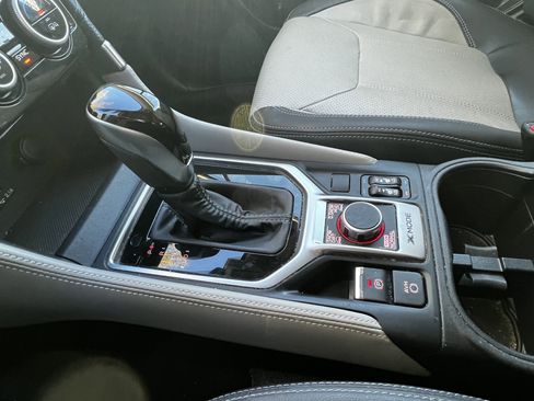 Used 2020 Subaru Forester Limited image 28