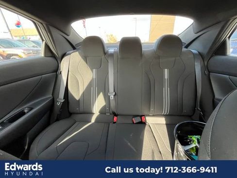 New 2025 Hyundai Elantra Sport image 31