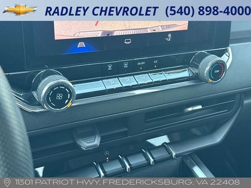 Certified 2025 Chevrolet Colorado W/T w/ Advanced Trailering Package AWD/4WD image 14