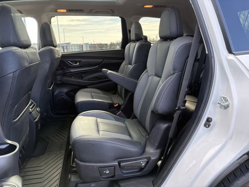 Used 2022 Subaru Ascent Onyx Edition image 35