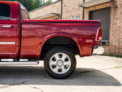 Used 2015 RAM 2500 Laramie AWD/4WD image 5