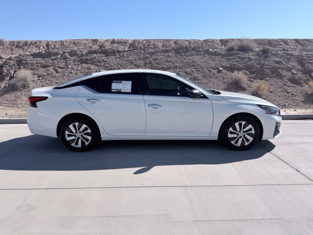 Certified 2025 Nissan Altima 2.5 S FWD image 4