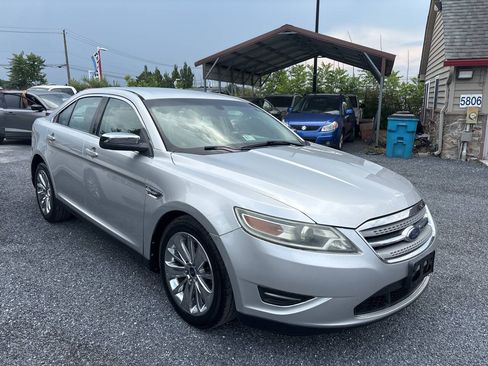Used 2010 Ford Taurus Limited FWD image 3