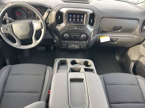 Used 2025 Chevrolet Silverado 1500 Custom Trail Boss AWD/4WD image 16
