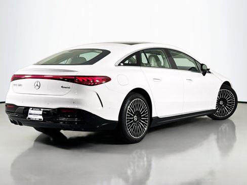 New 2026 Mercedes-Benz EQS 580 4MATIC Sedan image 10