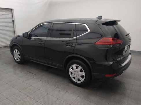 Used 2019 Nissan Rogue S image 3
