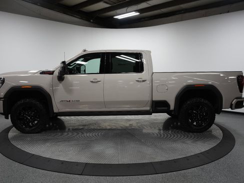 New 2026 GMC Sierra 2500 AT4 w/ AT4 Premium Plus Package image 7