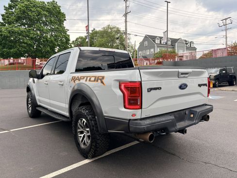 Used 2017 Ford F150 Raptor w/ Equipment Group 802A Luxury AWD/4WD image 7