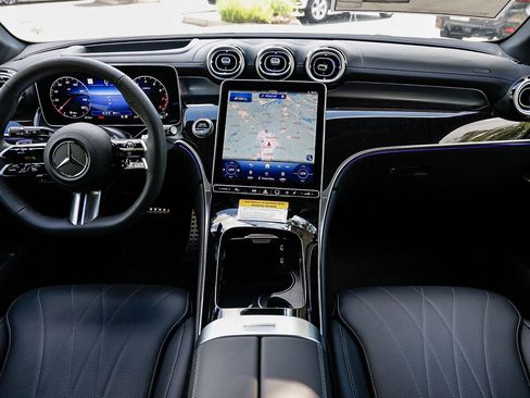 New 2025 Mercedes-Benz GLC 300 image 10