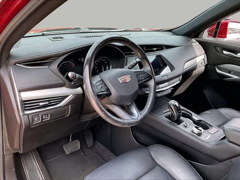 Used 2019 Cadillac XT4 Premium Luxury w/ Cold Weather Package FWD image 17