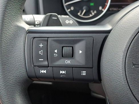 Used 2024 Nissan Rogue SV AWD/4WD image 20