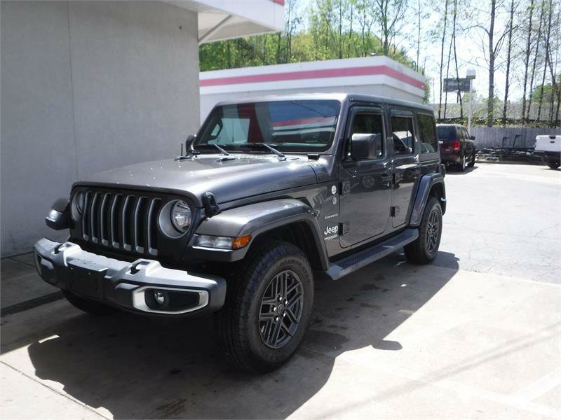 Used 2019 Jeep Wrangler Unlimited Sahara w/ Safety Group AWD/4WD image 13