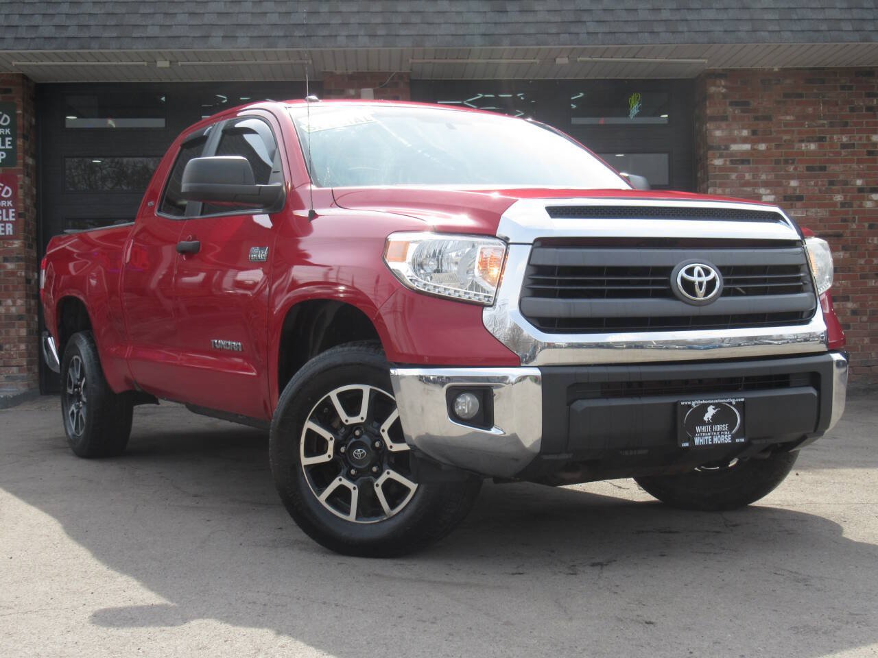Used 2014 Toyota Tundra SR5 w/ TRD Off Road Package AWD/4WD image 2