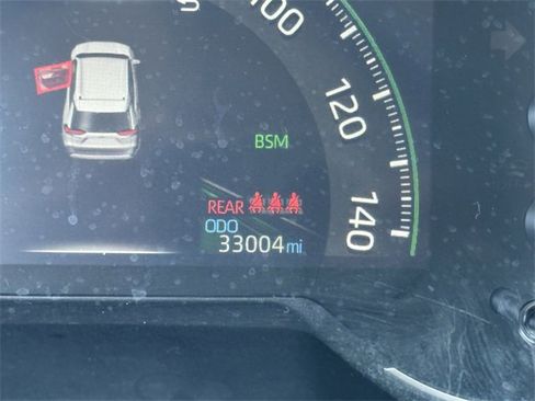 Used 2023 Toyota RAV4 XLE Premium image 15