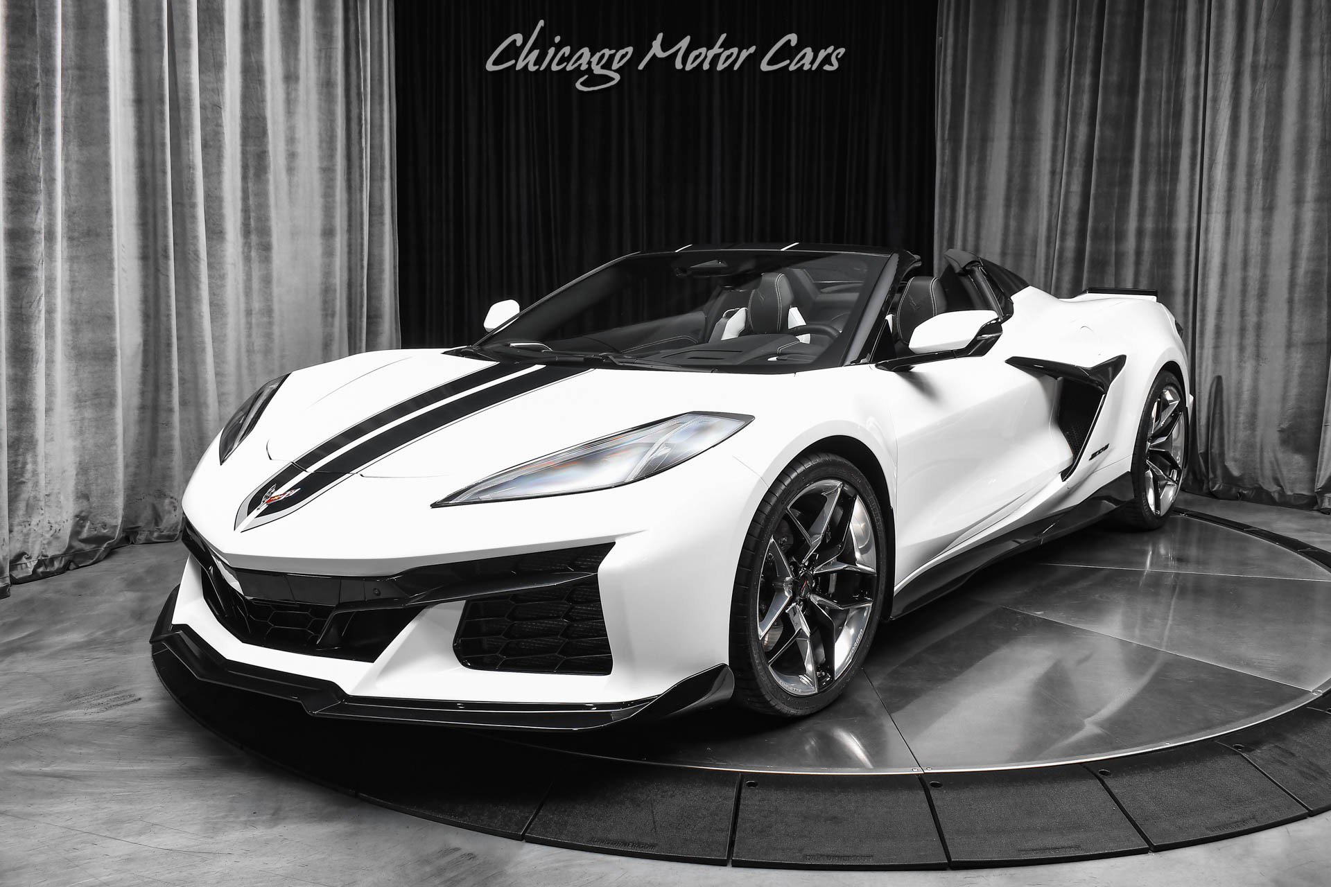 Used 2025 Chevrolet Corvette Z06 w/ Stealth Interior Trim Package RWD image 31