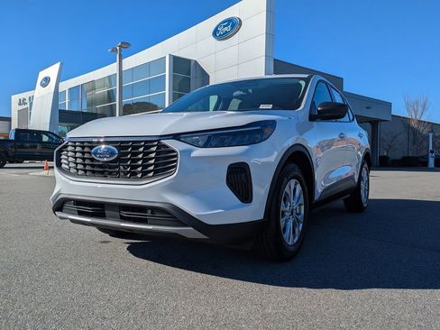 New 2026 Ford Escape Active image 8