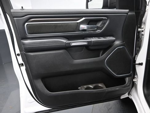 Used 2025 RAM 1500 Laramie image 27